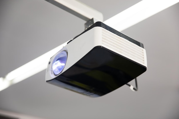Troubleshooting common issues with projector setups