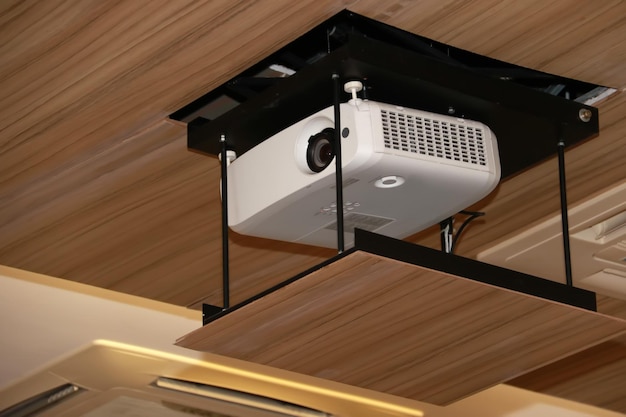 Benefits of ceiling-mounted projectors