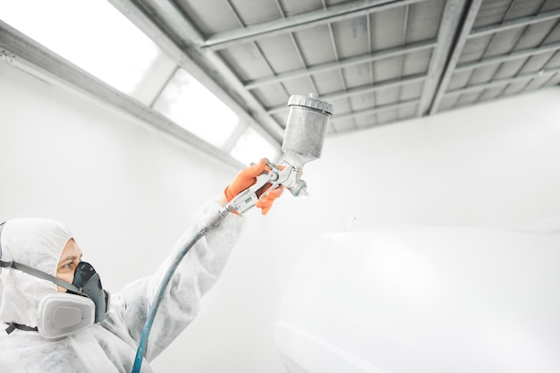 Why choose airless spray for ceiling painting